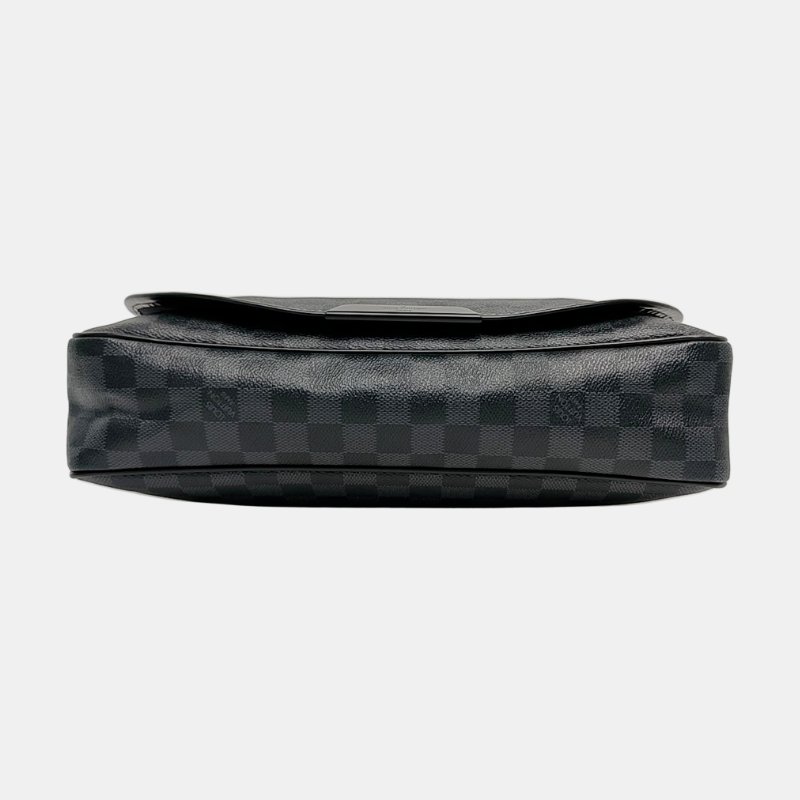 LOUIS VUITTON DISTRICT 灰色塗層帆布棋盤格斜背包肩背包 銀色五金-5