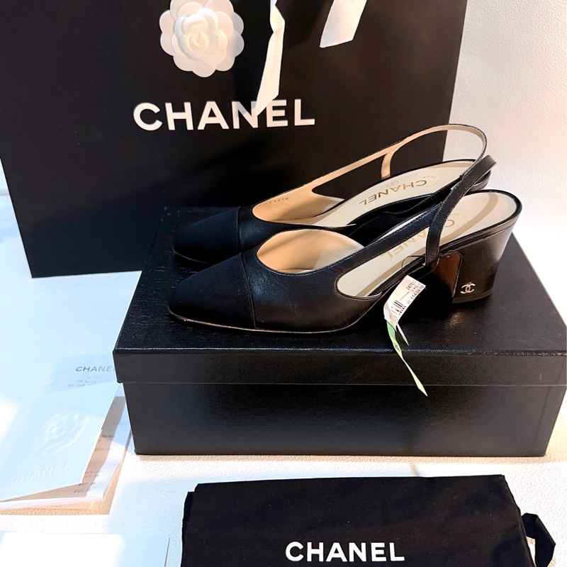 香奈兒Chanel 經典後繫帶中跟娃娃鞋 黑色山羊皮95成新38.5號-1