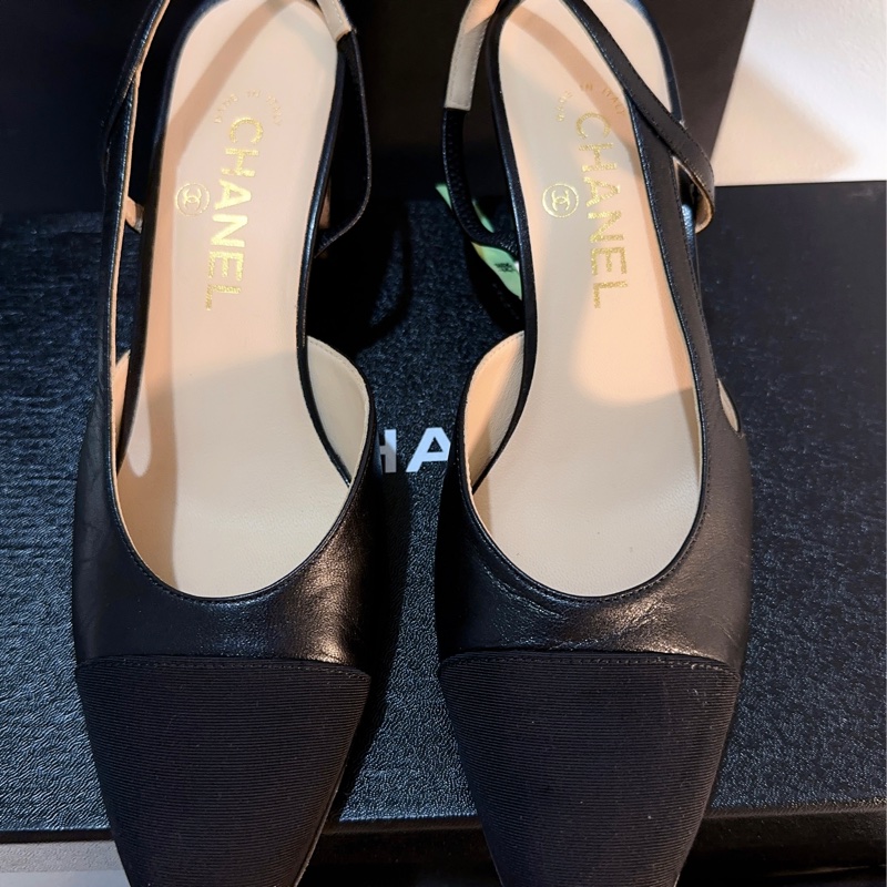 香奈兒Chanel 經典後繫帶中跟娃娃鞋 黑色山羊皮95成新38.5號-2