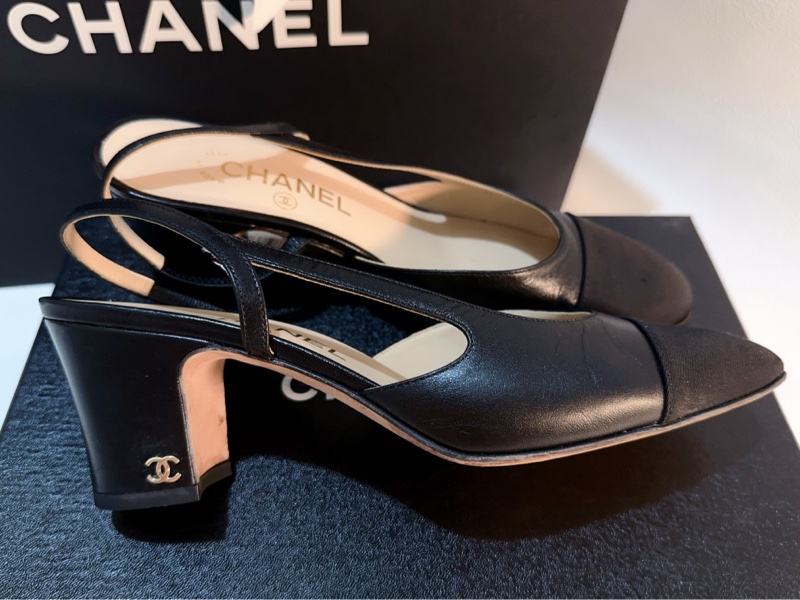 香奈兒Chanel 經典後繫帶中跟娃娃鞋 黑色山羊皮95成新38.5號-16