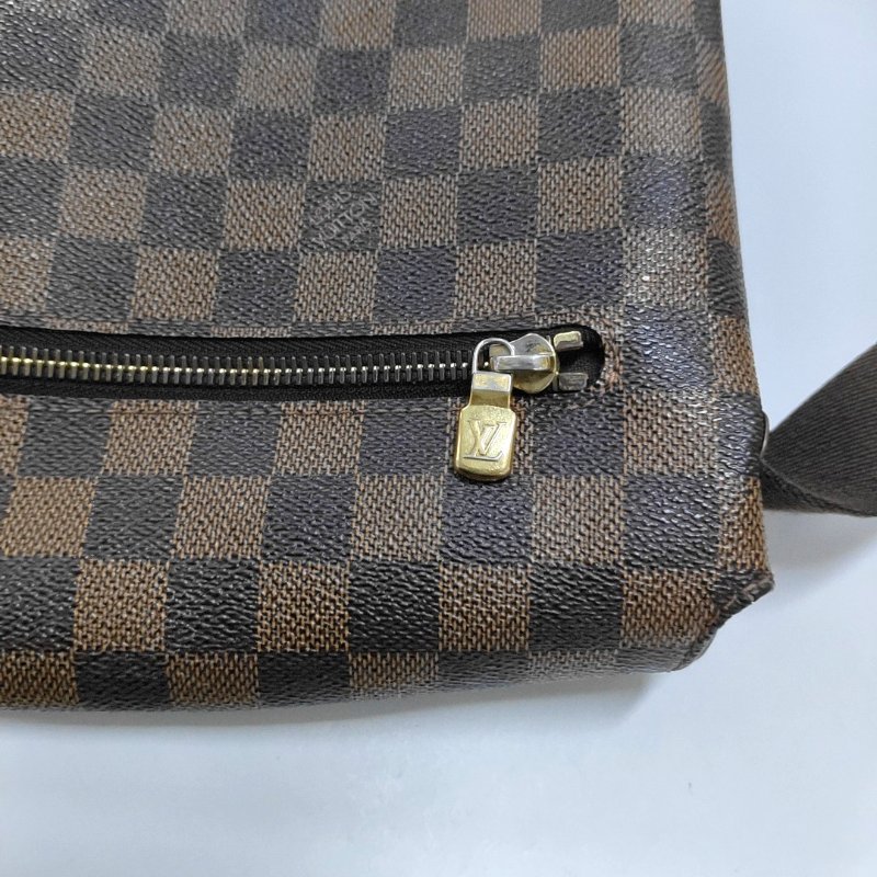 LOUIS VUITTON DISTRICT 中號 棕色塗層帆布棋盤格斜背包肩背包 棕色五金-8