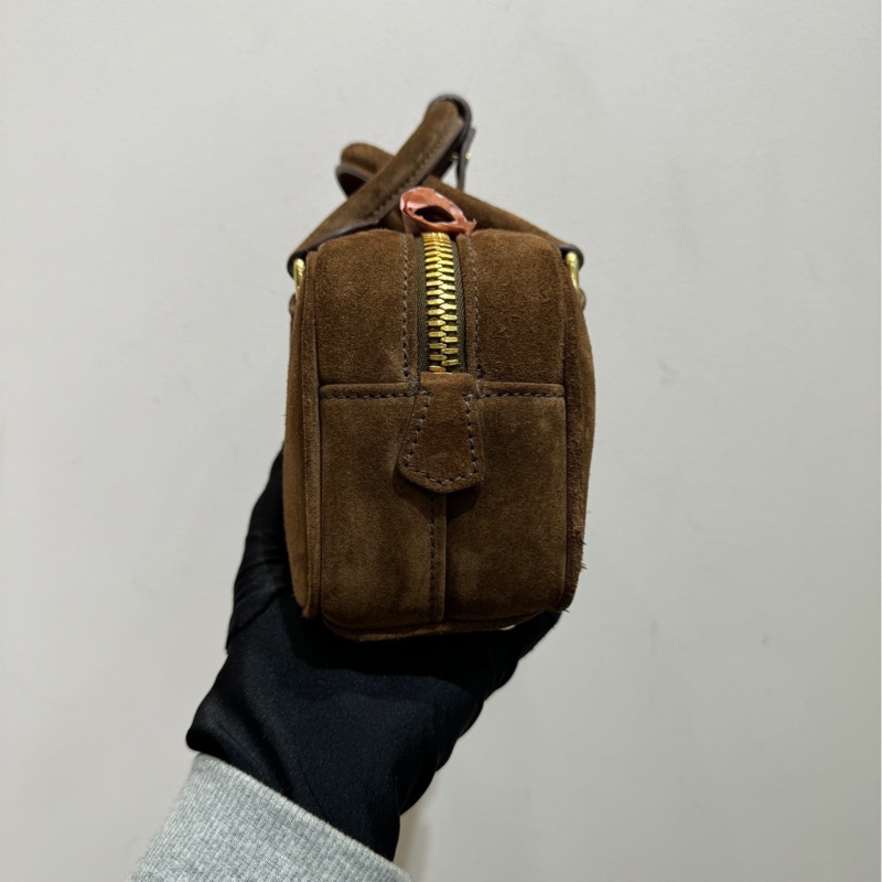 【全🆕 閒置】 MiuMiu 秋冬秀款麂皮保齡球 小方塊包 小號 手提包 斜挎包-5