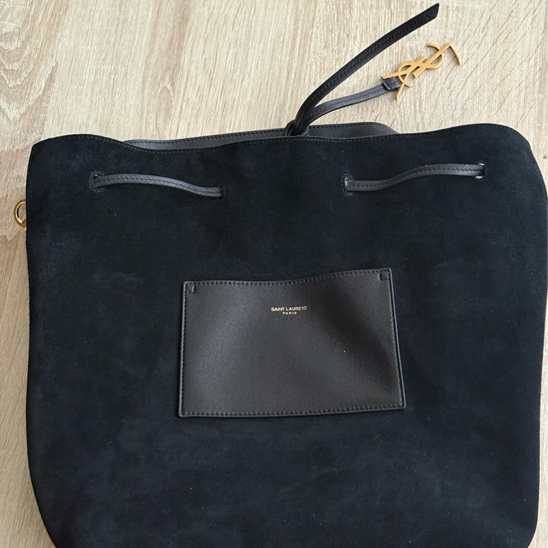 YSL 聖羅蘭 黑色 小羊皮 抽繩水桶包-6