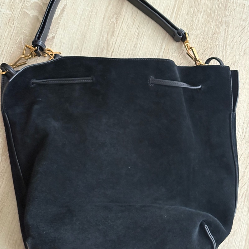 YSL 聖羅蘭 黑色 小羊皮 抽繩水桶包-8