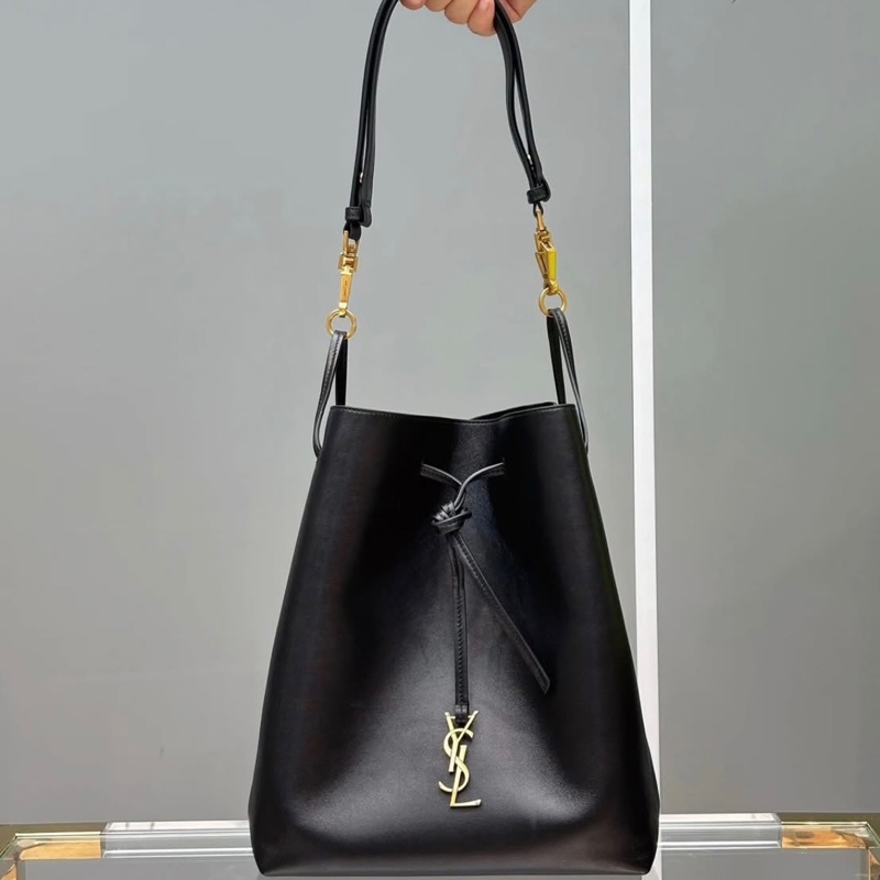 YSL 聖羅蘭 黑色 小羊皮 抽繩水桶包-4