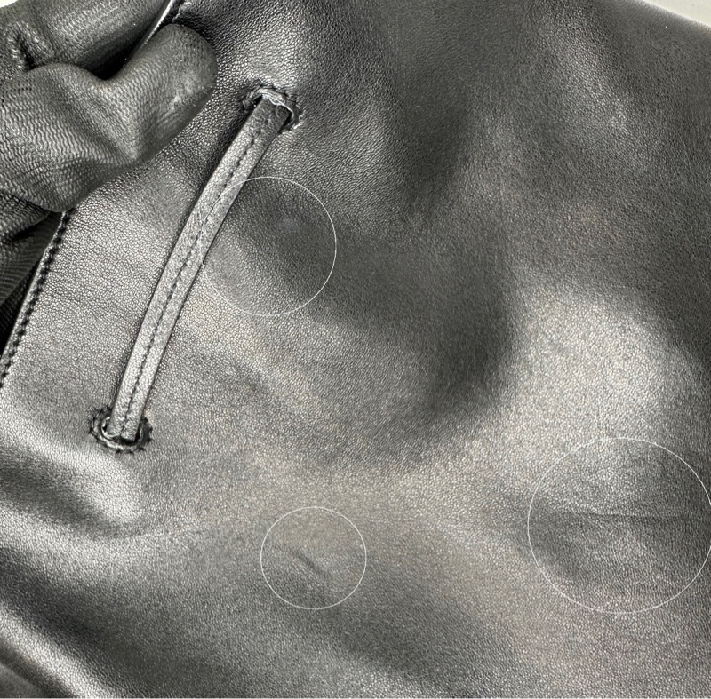 YSL 聖羅蘭 黑色 小羊皮 抽繩水桶包-28