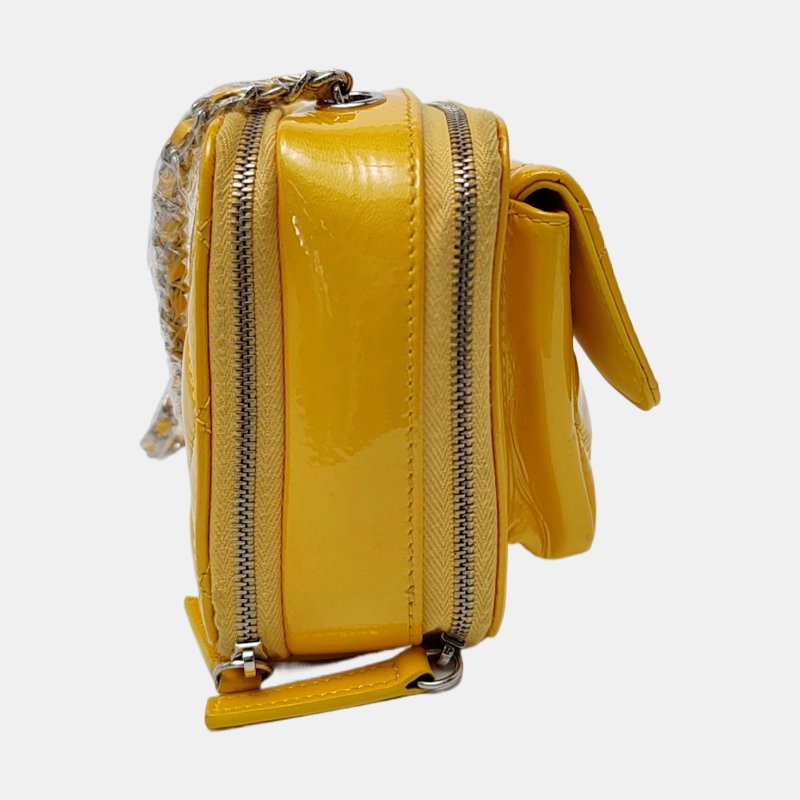 CHANEL 黃色漆皮萎格紋絎縫單肩包 銀色五金 20開-4