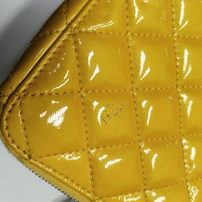 CHANEL 黃色漆皮萎格紋絎縫單肩包 銀色五金 20開-9