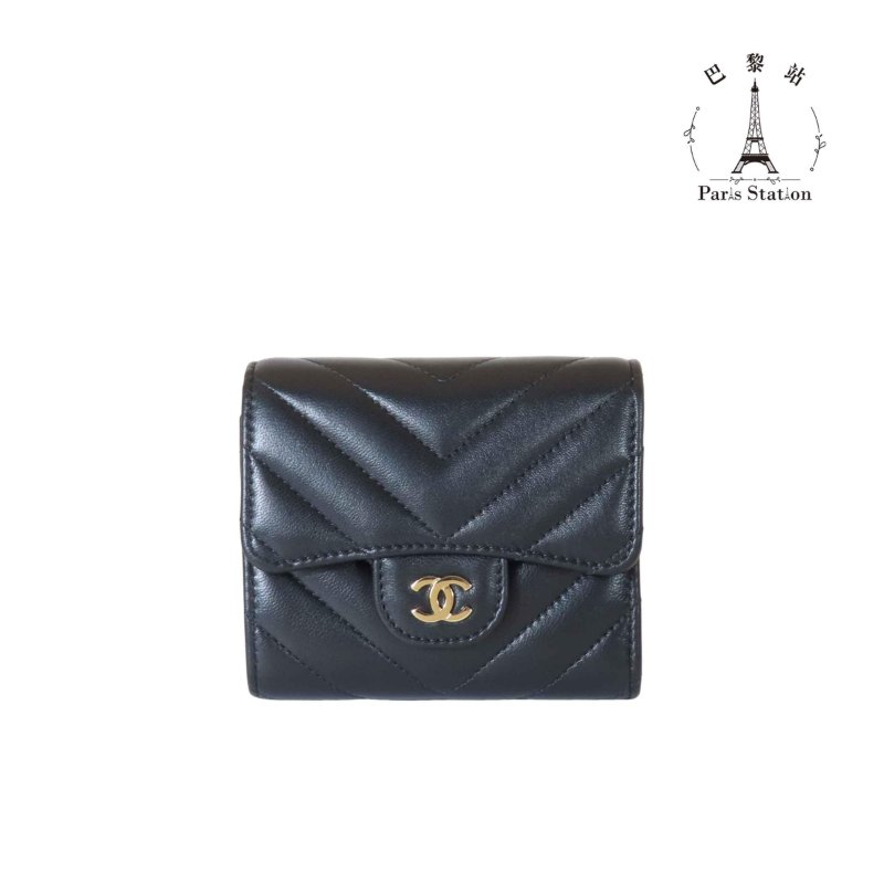 【巴黎站二手名牌專賣店】*現貨*CHANEL 香奈兒 真品*黑色山型紋羊皮銀雙C釦式短夾-0