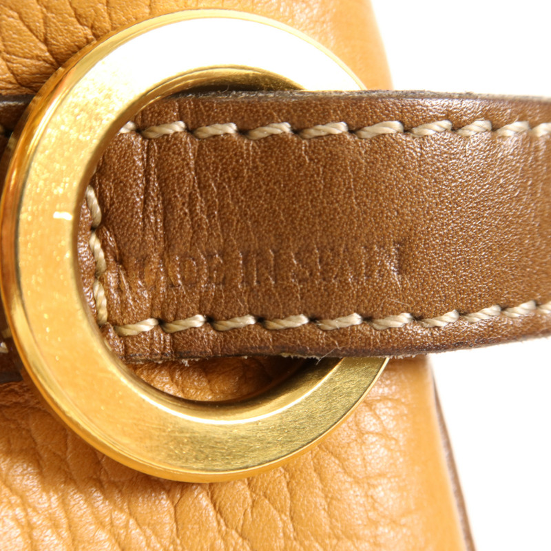 LOEWE 牛皮皮革Pouch金扣手拿包-6