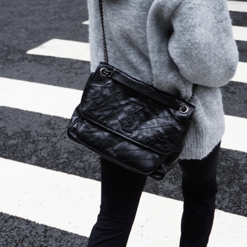 🈶購證 #9新閒置 #新款d扣 Ysl Niki SoBlack中號-6