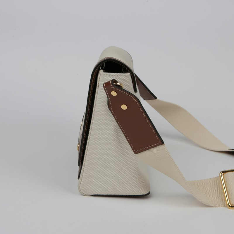 BURBERRY Hosperi Note 單肩斜背包 8030249-4