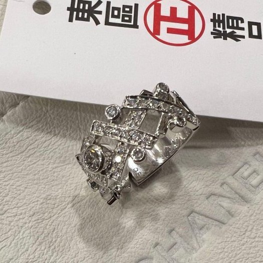 東區正精品㊣Chanel Hugs & Kisses Diamond White Gold Cocktai 近全新18K白K鑽戒戒指 50號 RZ5754-1