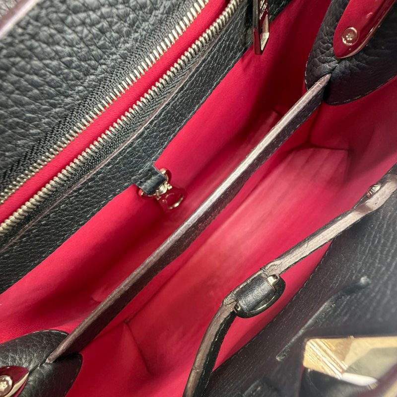 [ 2428 ]  路易威登 LOUIS VUITTON Capucines 中號 黑色（牛皮） 2018年-11