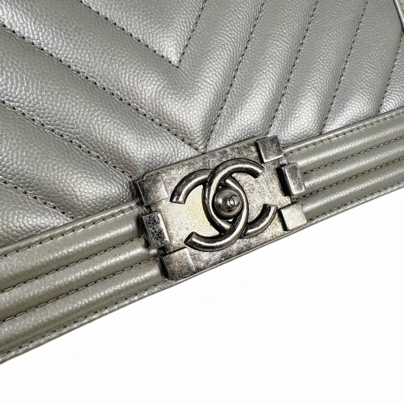  [ 2396］香奈兒 Chanel Leboy  太空銀（荔枝皮) 中號-5