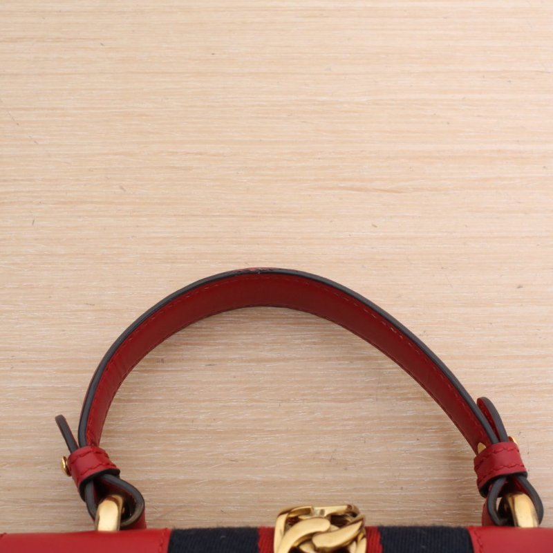 GUCCI Sylvie塞爾維亞絲帶包皮手帶Mini20紅色牛皮金扣肩背包-2