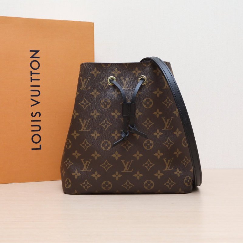 LOUIS VUITTON NÉONOÉ水桶包中號26黑色內裏老花PVC金扣晶片肩背包-0
