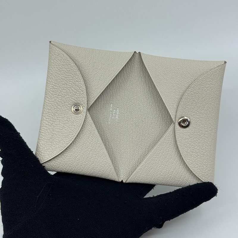 HERMÈS 米白色 Calvi Card Holder-3