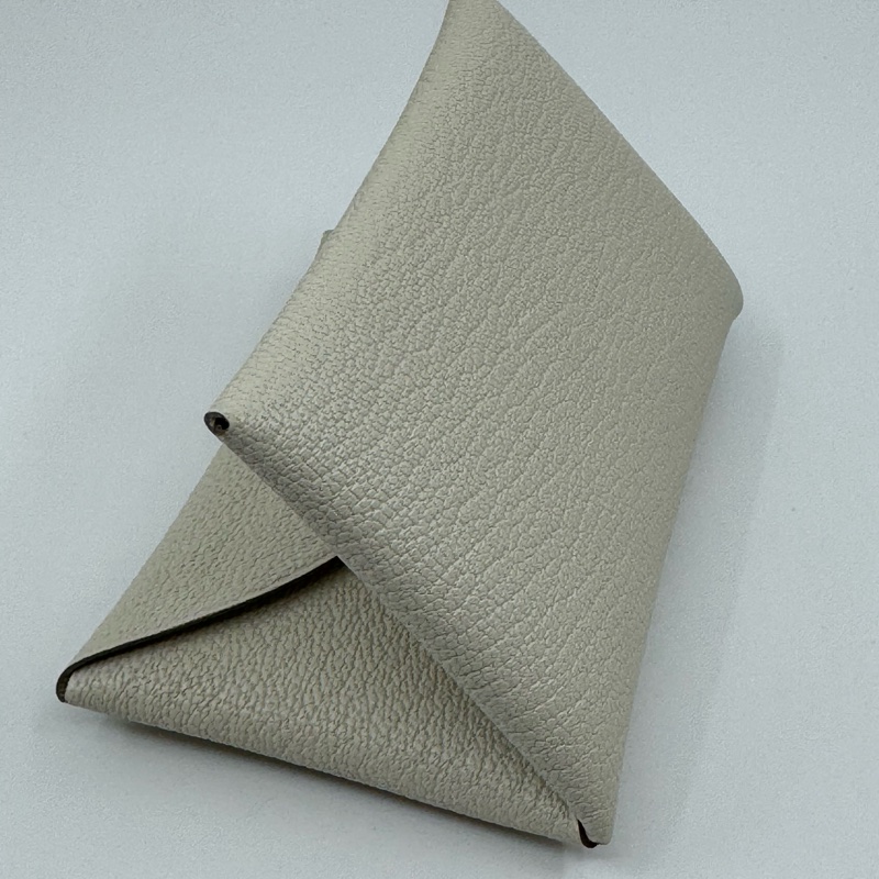 HERMÈS 米白色 Calvi Card Holder-12
