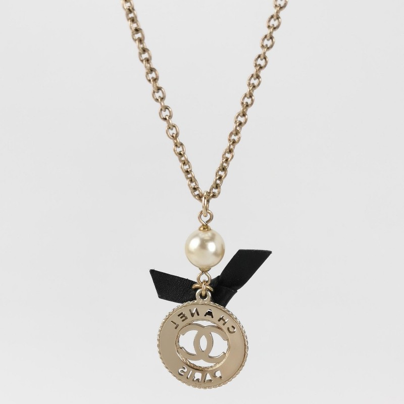 Chanel 仿珍珠皮質雙C Logo項鍊-2