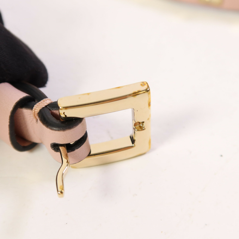 Valentino 牛皮皮革Garavani Rockstud Flap金扣肩背袋-10