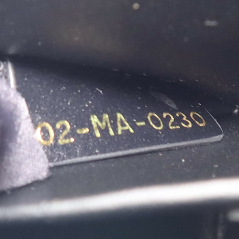 Dior 牛皮皮革30 Montaigne金扣肩背袋-6