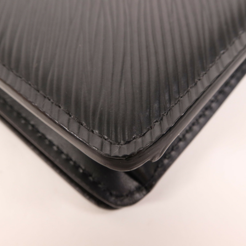 LOUIS VUITTON Epi Twist Shoulder Bag金扣鏈帶肩背袋-11