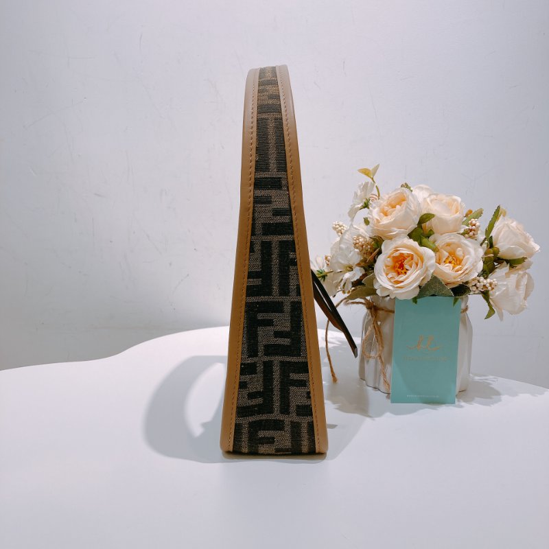 TW4497 Fendi 芬迪迷你腋下包 經典老花帆布+牛皮 MIni Fendessence Bag Brown-2