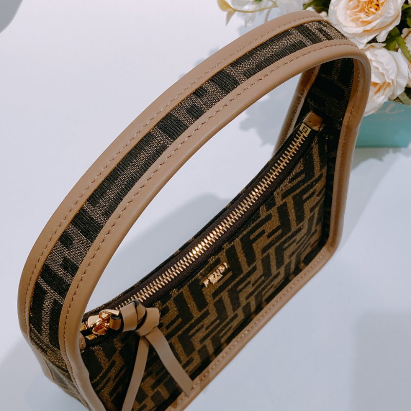 TW4497 Fendi 芬迪迷你腋下包 經典老花帆布+牛皮 MIni Fendessence Bag Brown-10