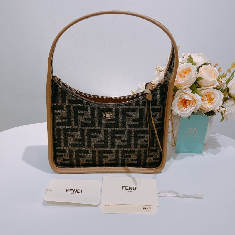 TW4497 Fendi 芬迪迷你腋下包 經典老花帆布+牛皮 MIni Fendessence Bag Brown-15