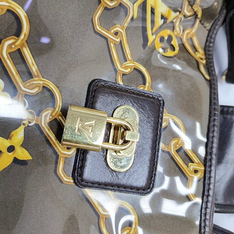 LOUIS VUITTON MUSETTE TANGO 棕色塑膠印花單肩包 金色五金-7