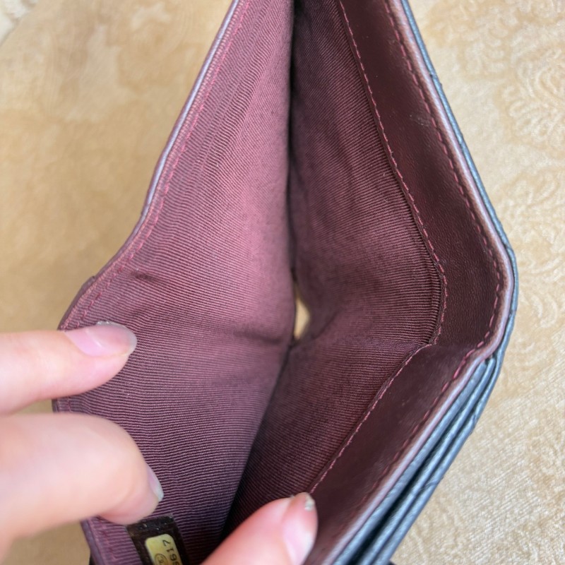 Chanel 黑色羊皮短夾錢包 銀包-10