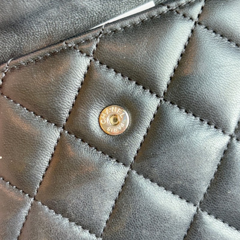 Chanel 黑色羊皮短夾錢包 銀包-17