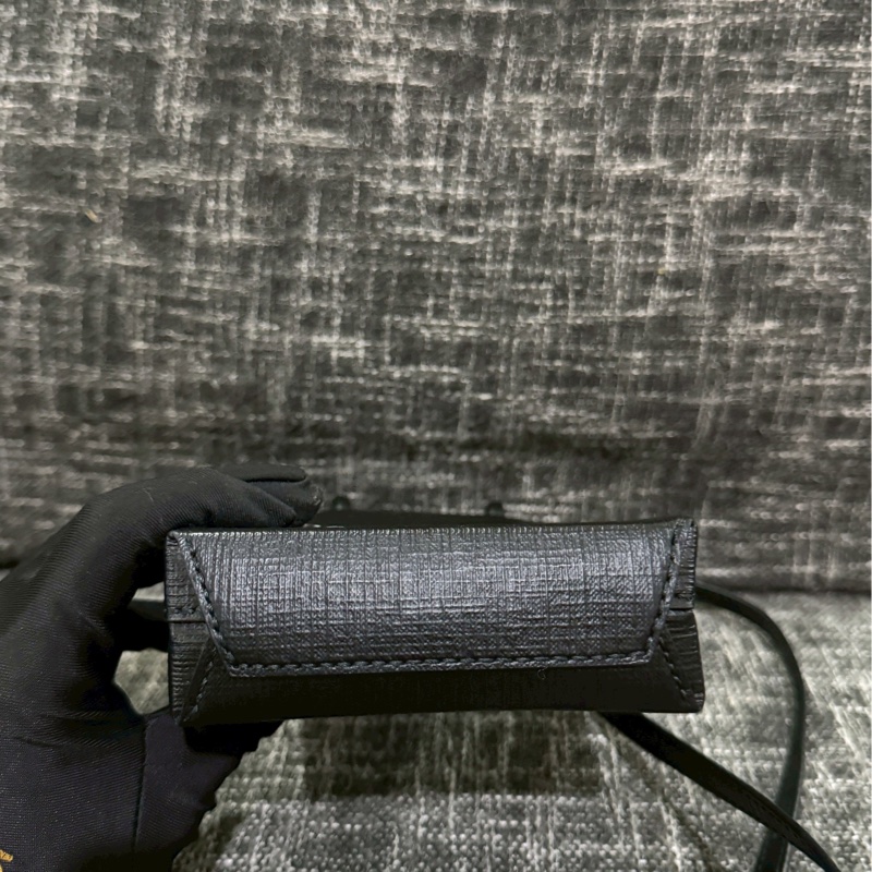 巴黎世家黑色手機包-3