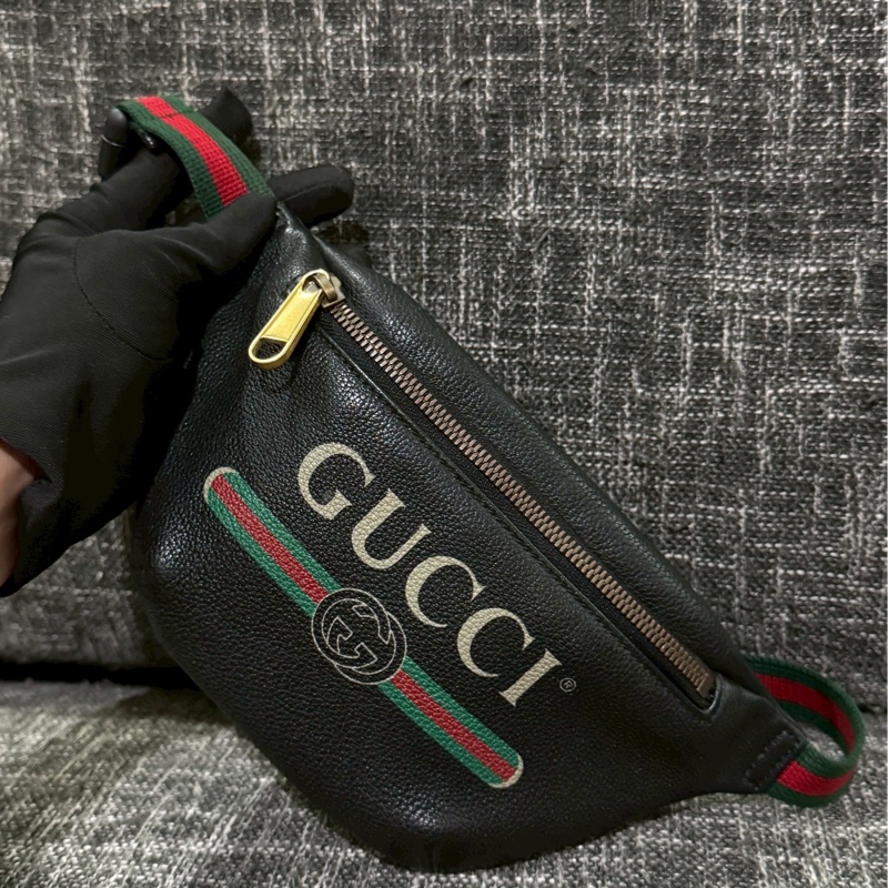 GUCCI黑色小腰包-0