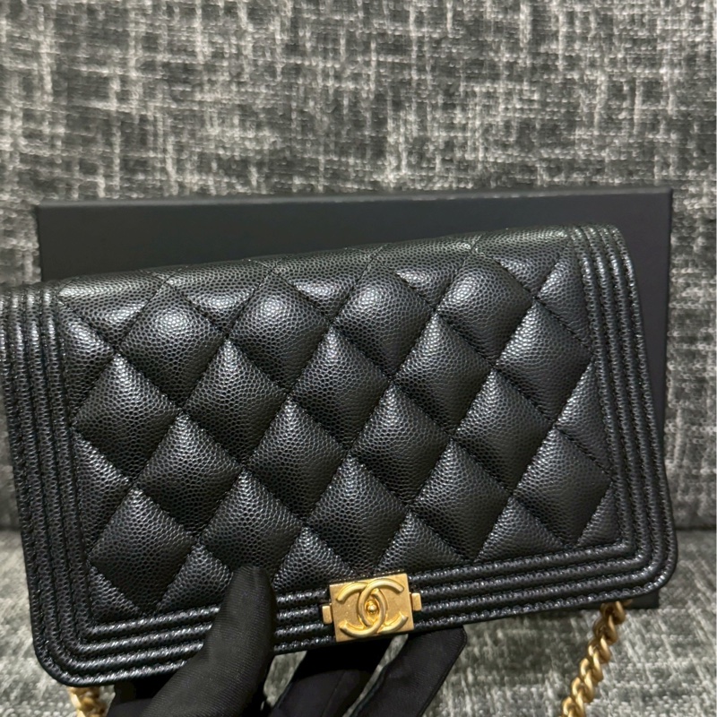 香奈兒 boy 黑金woc-1