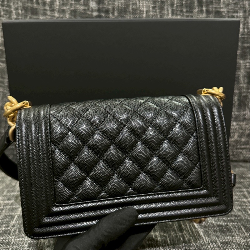 香奈兒 黑金BOY-5