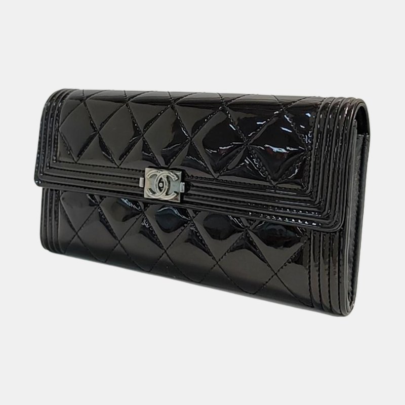 CHANEL BOY CHANEL 黑色漆皮萎格紋縫線錢包銀色五金 20開-1