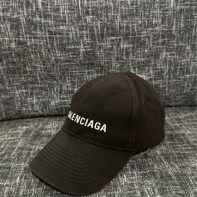 巴黎世家黑色刺繡做舊帽-0