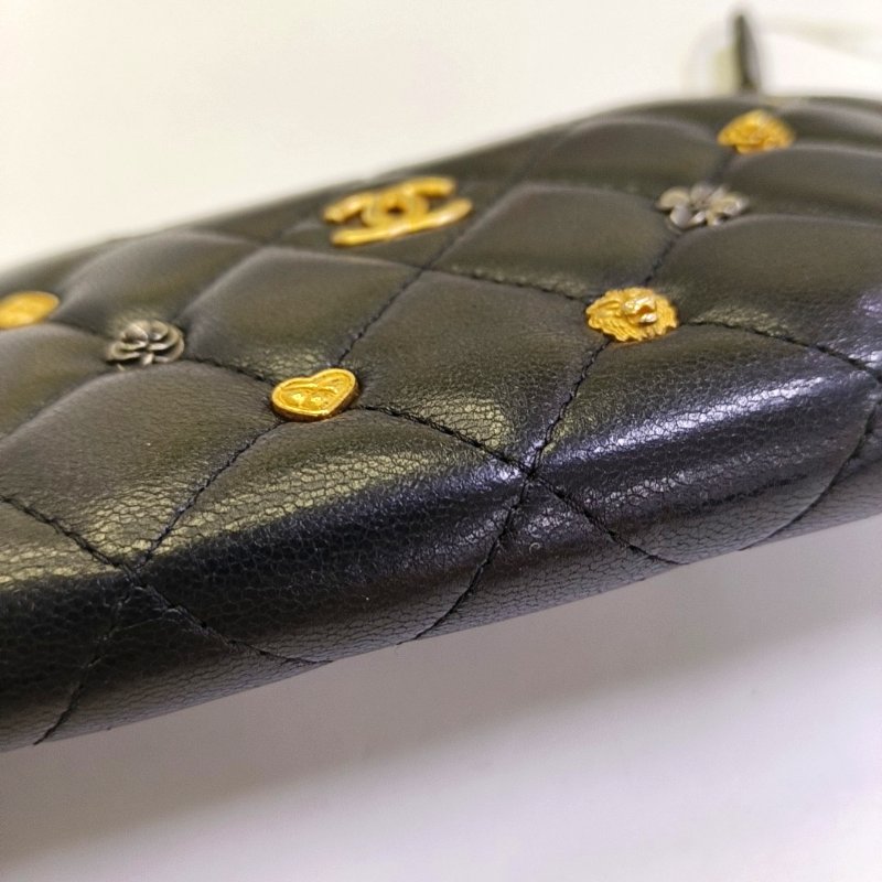 CHANEL 黑色羊皮菱格紋縫製錢包 卡包 26開-12