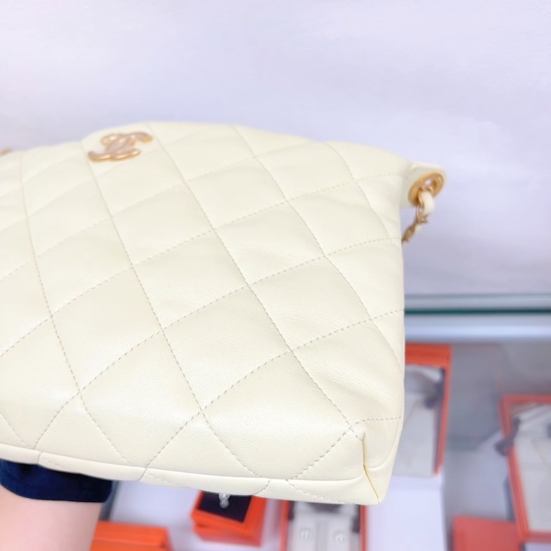 全新 Chanel 25s hobo 淺黃金幣肩背包-3