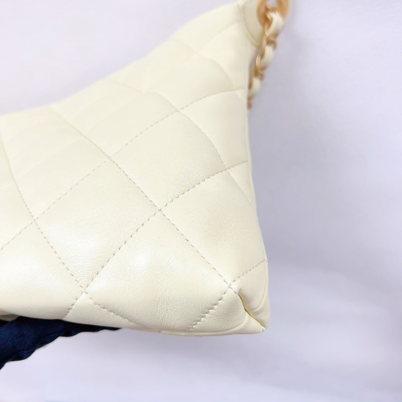 全新 Chanel 25s hobo 淺黃金幣肩背包-7