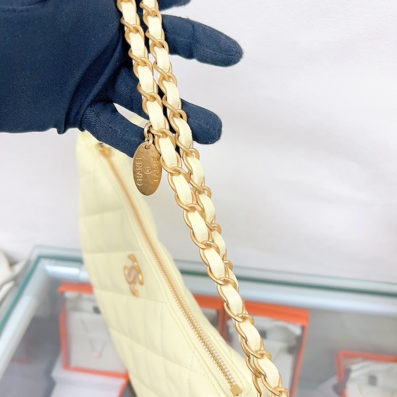 全新 Chanel 25s hobo 淺黃金幣肩背包-10
