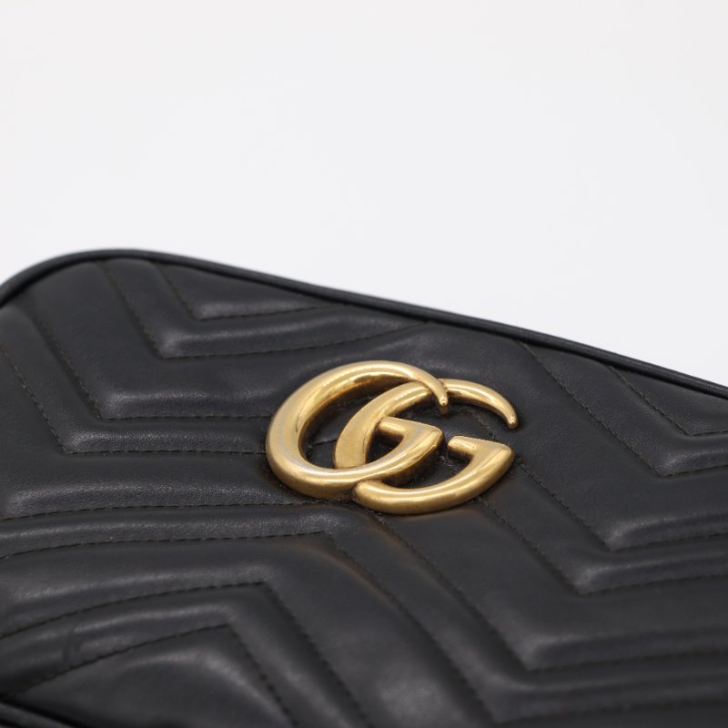 Gucci 古馳 Marmont 小號 黑色牛皮 GG 金釦 鏈條包 相機包-10