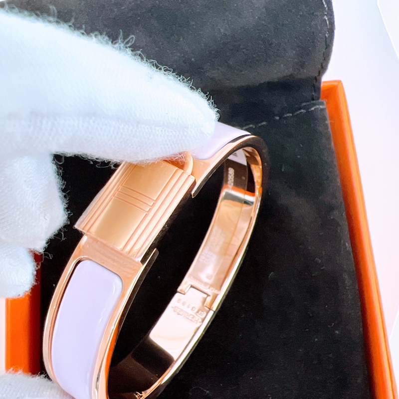 閒置 Hermes clic cadenas PM 粉色玫瑰金手環-4