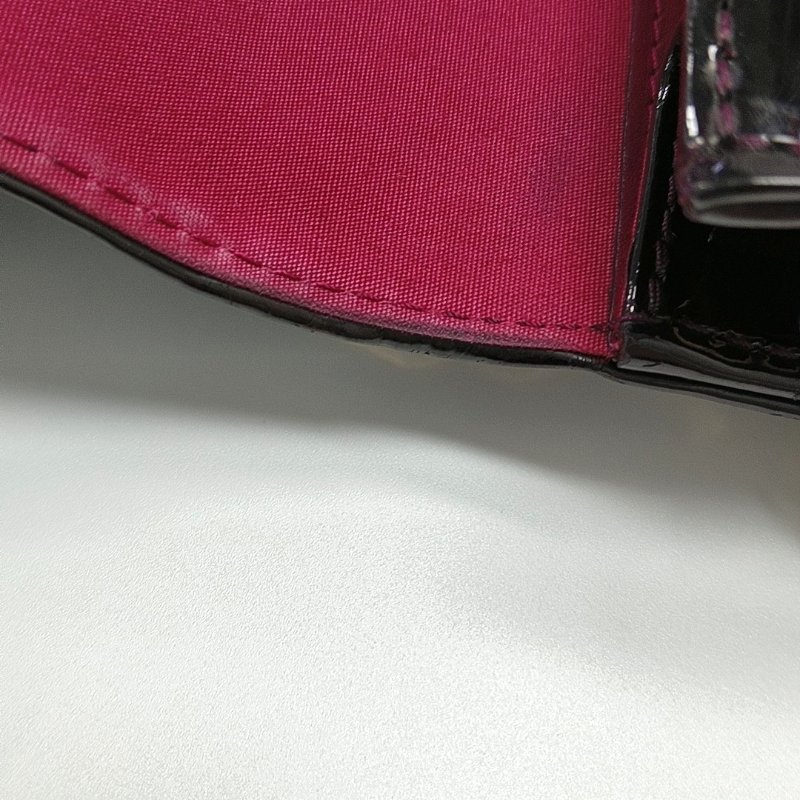 LOUIS VUITTON ANA 黑色漆皮壓花單肩包手提包 金色五金-10