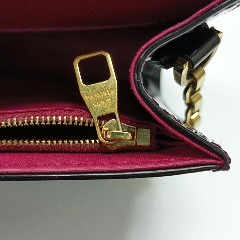 LOUIS VUITTON ANA 黑色漆皮壓花單肩包手提包 金色五金-14