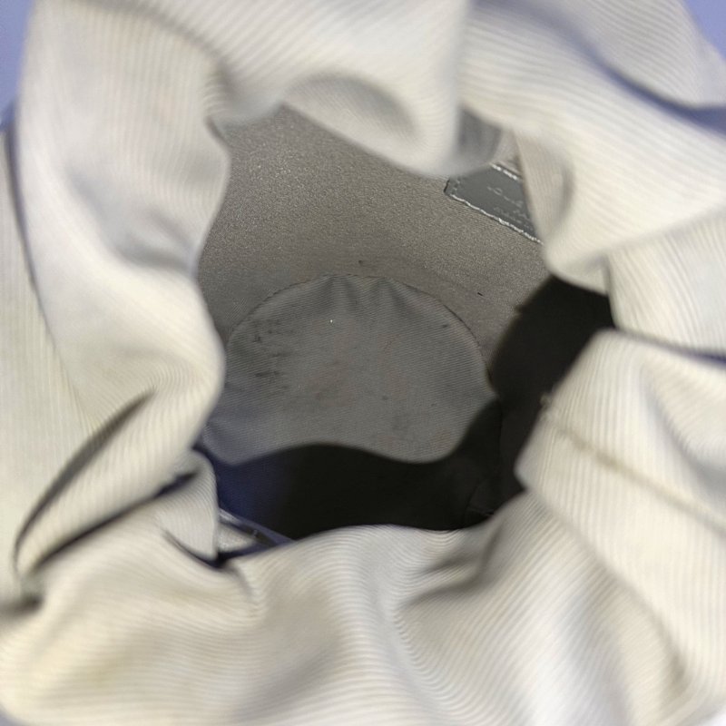 LOUIS VUITTON CHALK 灰色塗層帆布老花斜背包單肩包 銀色五金-6