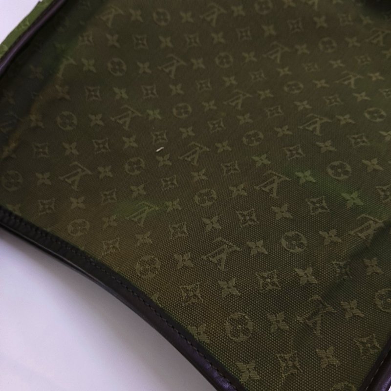 LOUIS VUITTON MARY KATE 綠色帆布 老花斜背包單肩包 金色五金-11