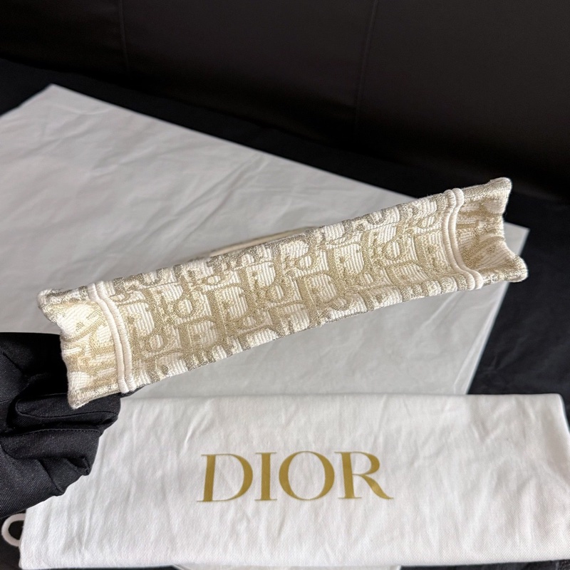 Dior mini book tote 迷你托特包 刺繡包 手提包-4